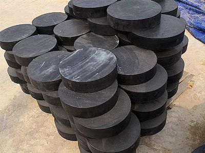 乌恰县板式橡胶支座由若干层橡胶片与薄钢板经加压硫化